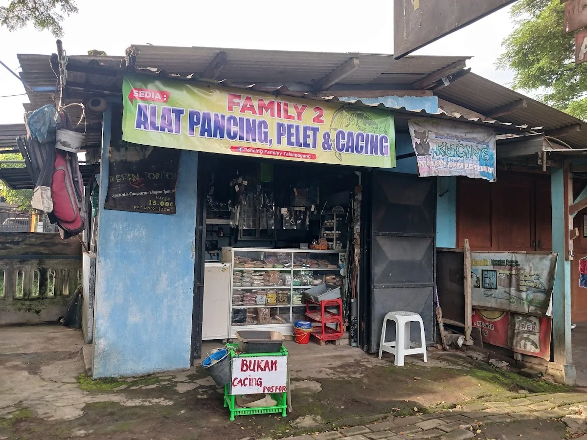 Family 2 Alat Pancing dan Pelet